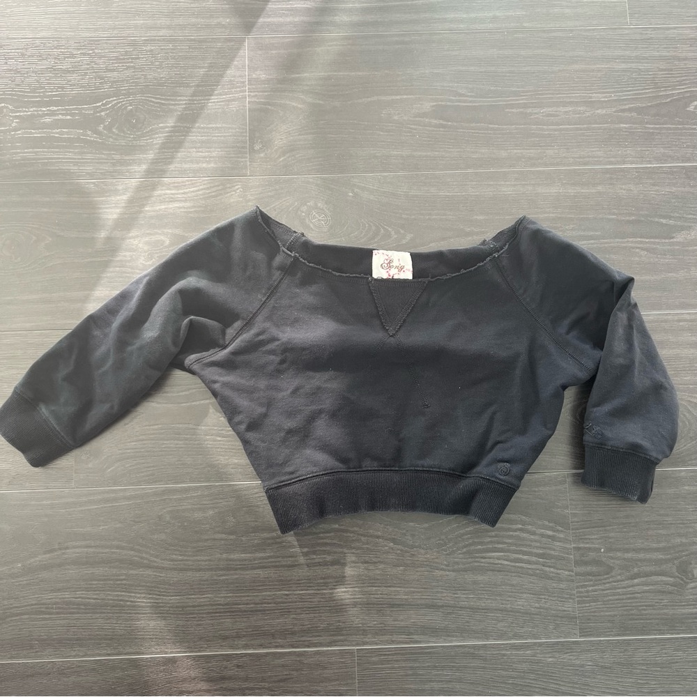 Song - Black Crop Sweatshirt
